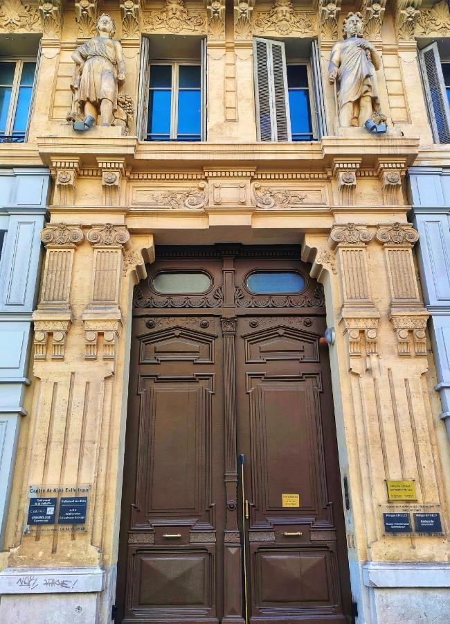 Appartemment Rue De La Republique, Joli Et Moderne Au Coeur Du Centre Marsylia Zewnętrze zdjęcie
